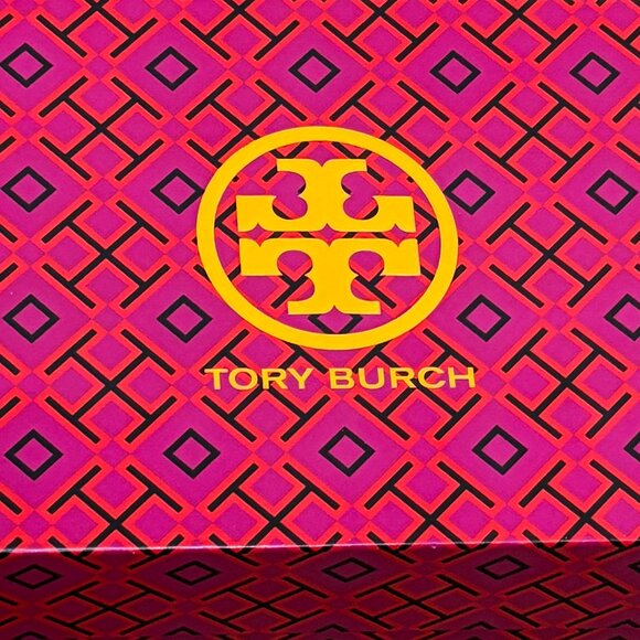 Tory Burch Chelsea Leather Flip Flop - Picture 10 of 15